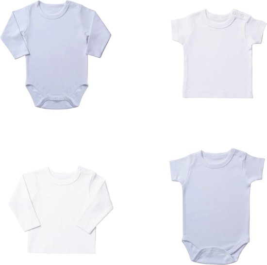 Vier witte babykledingstukken: twee rompertjes met lange mouwen, een wit T-shirt met korte mouwen en een rompertje met korte mouwen.