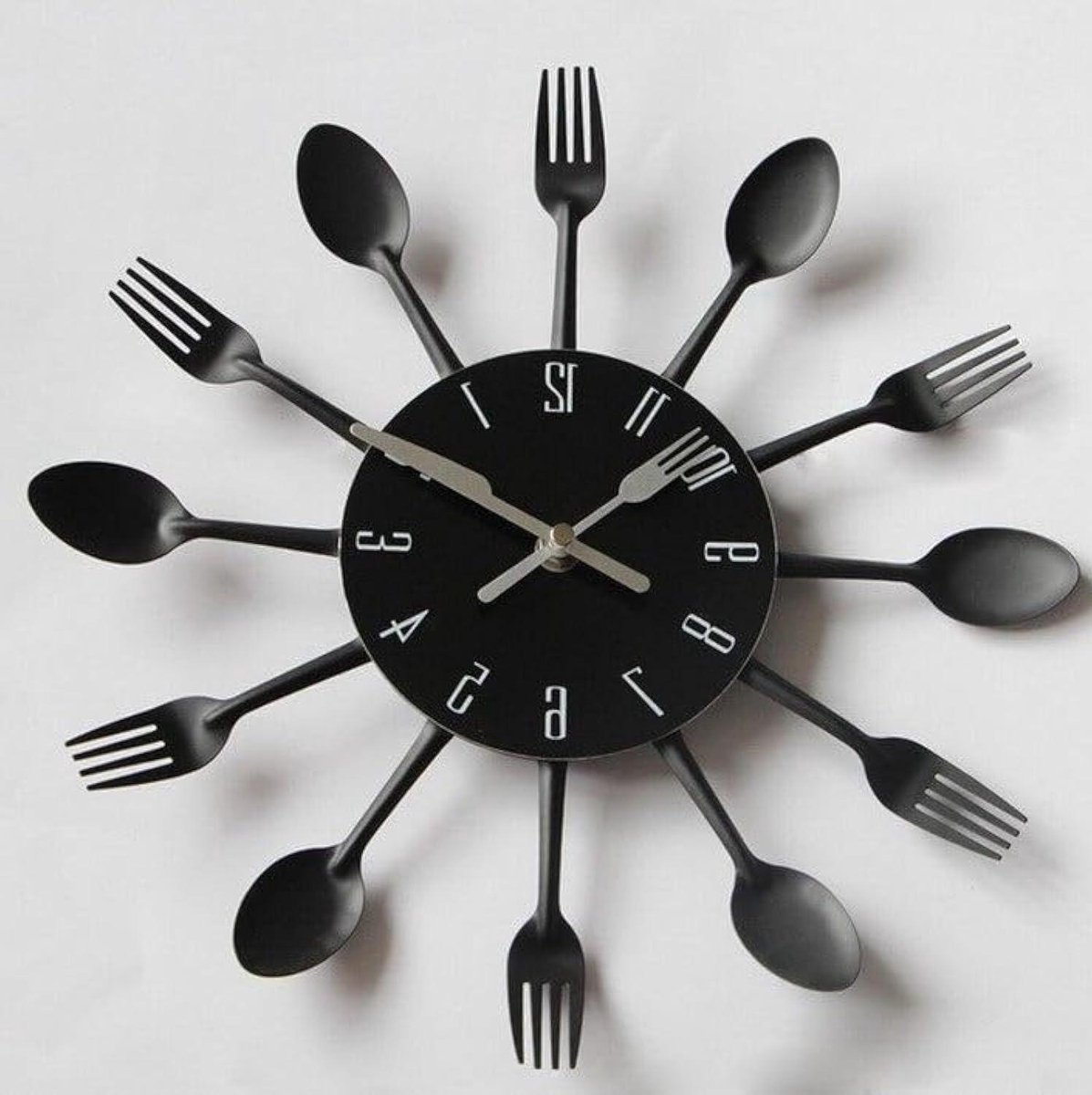 Stille Wandklok voor Home Kitchen Decoration – RVS Bestek en Keukengerei Ontwerp Klok met Stil Uurwerk