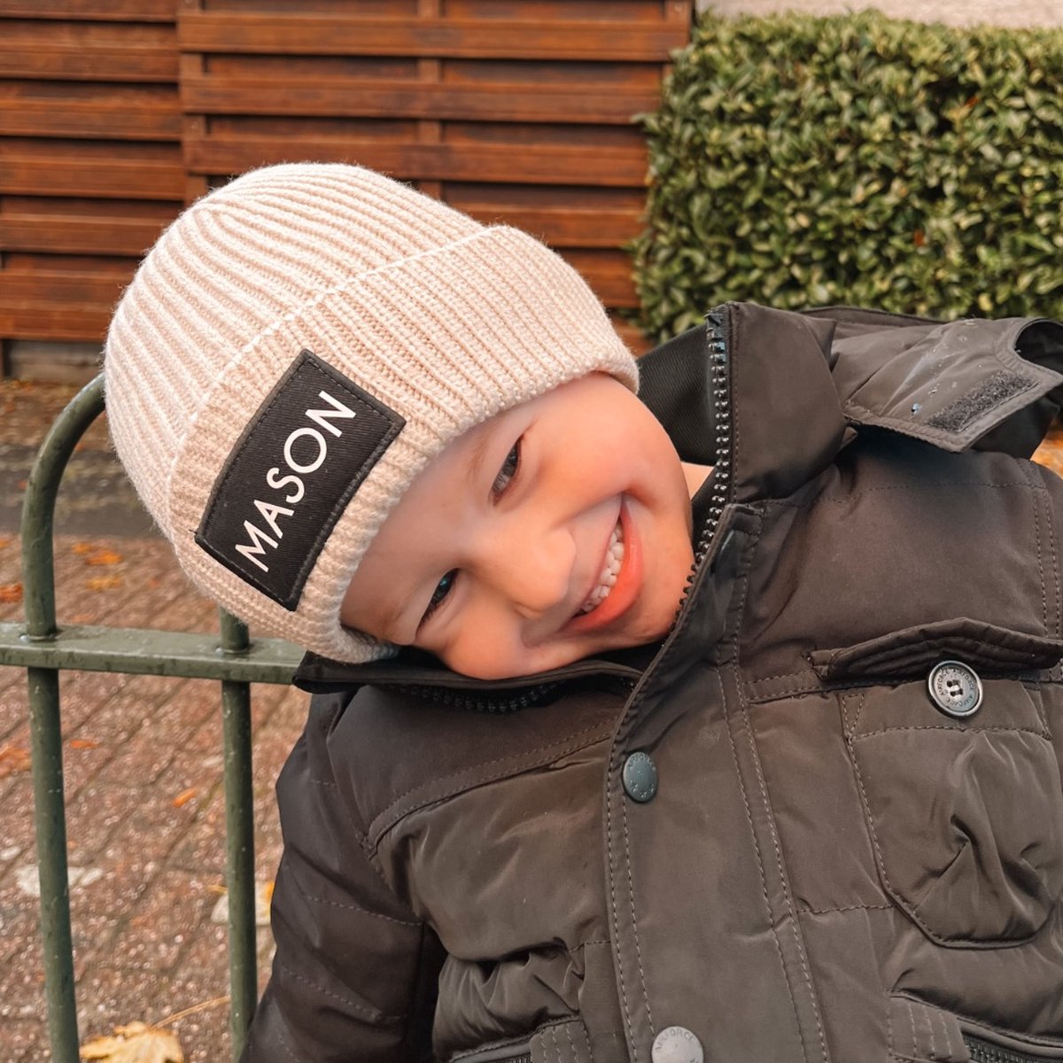 Muts voor jongens en meisjes-Gepersonaliseerde muts voor kinderen in kleur naar keuze beige-grijs of army