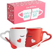 THE TWIDDLERS Kissing Coffee Mugs, Grandes tasses en céramique pour couple avec Cuillères et coffret cadeau - Cadeau pour Cheveux et Hem, couples, parents