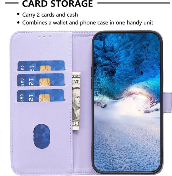 Étui de téléphone lavande ouvert, avec 3 fentes pour cartes et un compartiment pour billets. Affiche un téléphone avec un fond abstrait bleu/violet.