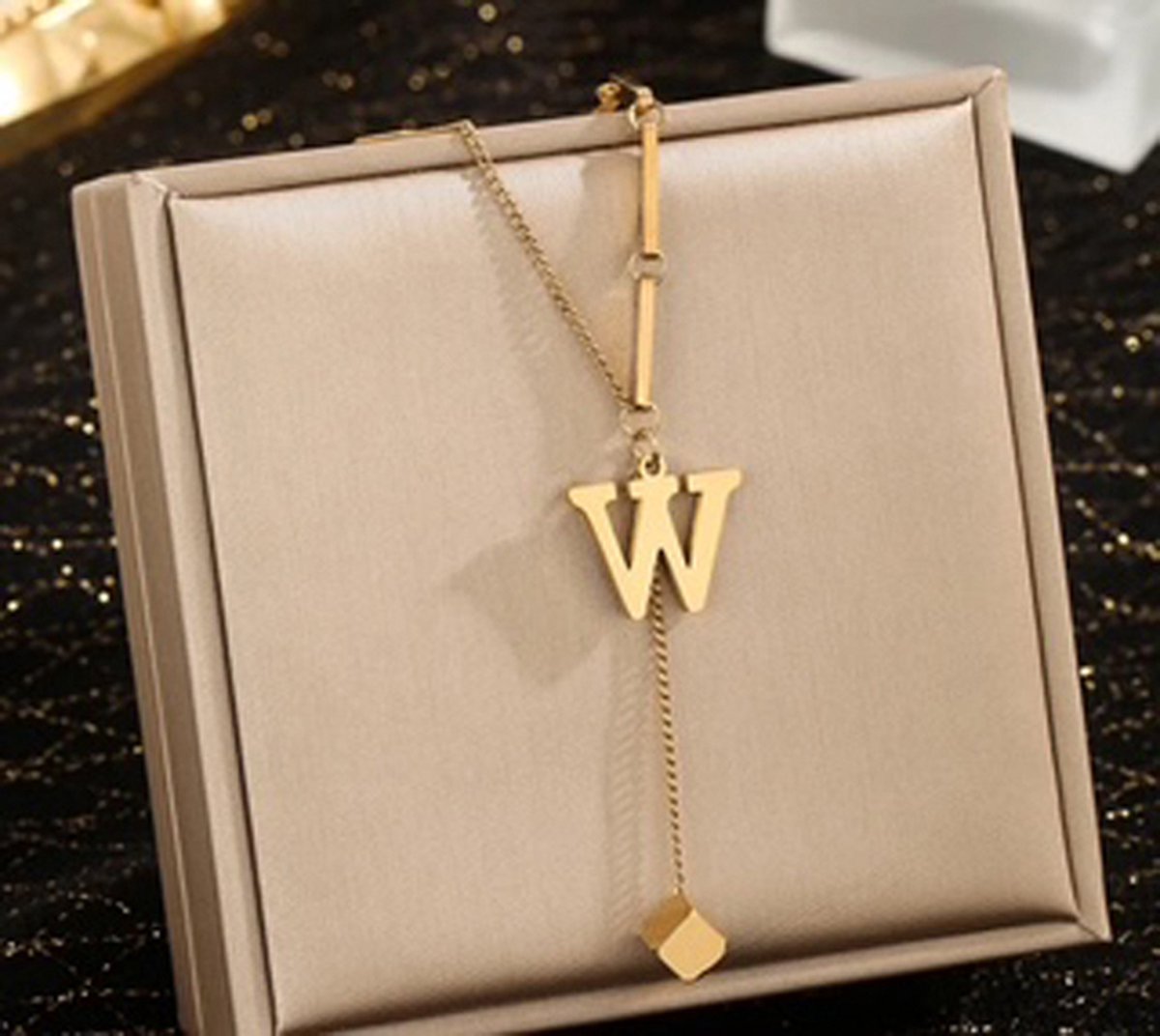 JP Family Jewelry - Luxe Halsketting - Dubbel Verguld RVS, Lengte 40+5 cm - Letter W