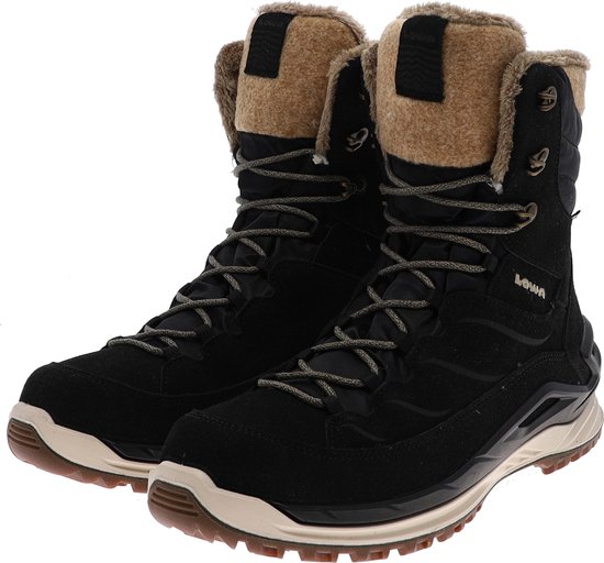 Zwarte, hoge wandelschoenen met veters, beige bontvoering en bruin/wit profiel.