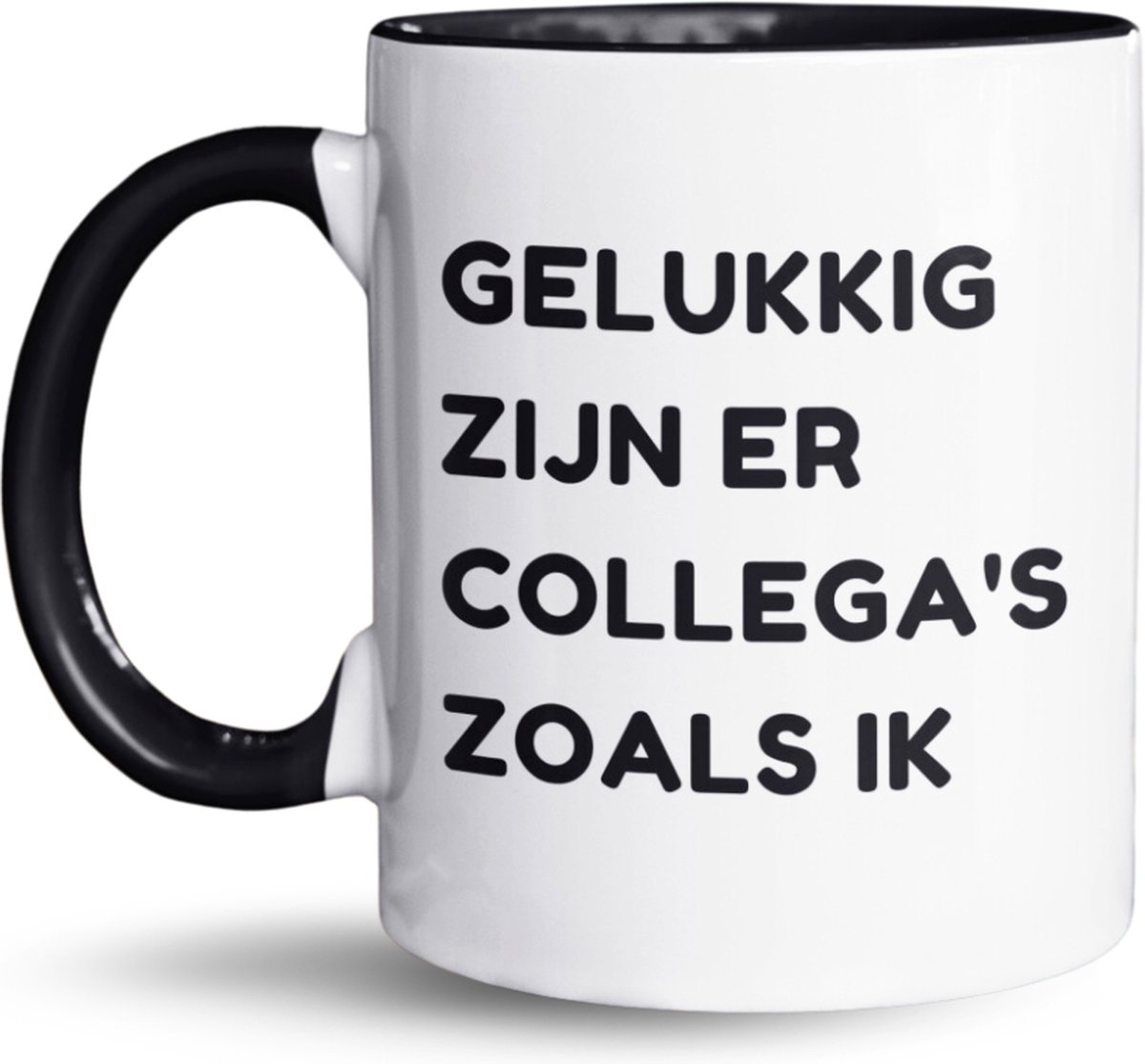 NietMokken.nl - Grappige mok 325 ml met quote - Gelukkig zijn er collega’s zoals ik - Keramische koffiemok / theebeker - Humor mok cadeau voor op kantoor, werk - Leuk voor collega’s - Bedrukt aan beide zijden - Vaatwasser- en magnetronbestendig