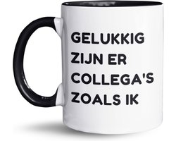 NietMokken.nl - Grappige mok 325 ml met quote - Gelukkig zijn er collega’s zoals ik - Keramische koffiemok / theebeker - Humor mok cadeau voor op kantoor, werk - Leuk voor collega’s - Bedrukt aan beide zijden - Vaatwasser- en magnetronbestendig