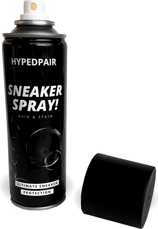 Zwarte spuitbus HYPEDPAIR SNEAKER SPRAY! RAIN & STAIN, met de zwarte dop ernaast.