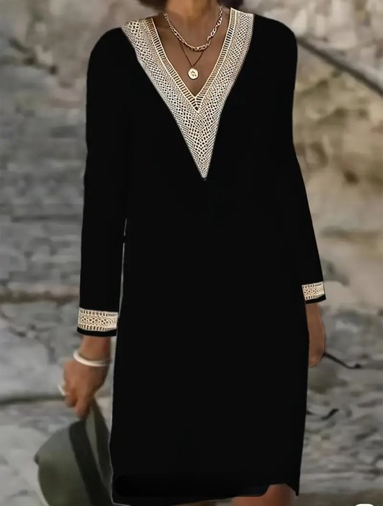 Prachtige sexy elegante zwarte medium stretch jurk met borduurwerk