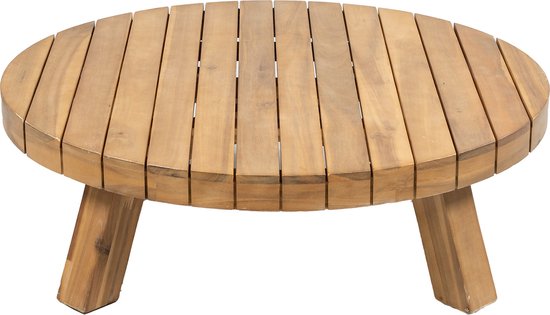 Ronde houten salontafel met vier houten poten.