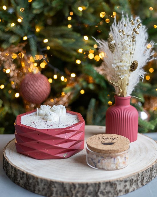 Luxe Geschenkset: Houten Schotel, Vaasje met Droogbloemen, Handgemaakte Sojawaskaars in Hexagonpatroon en Badzout – Perfect Cadeau voor Verjaardag, Housewarming, Kerstmis, Oudjaar, Nieuwjaar - Verras een vriend of familielid - Vurig Oranje