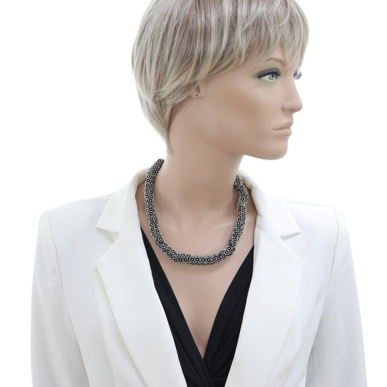 Behave Collier court en métal