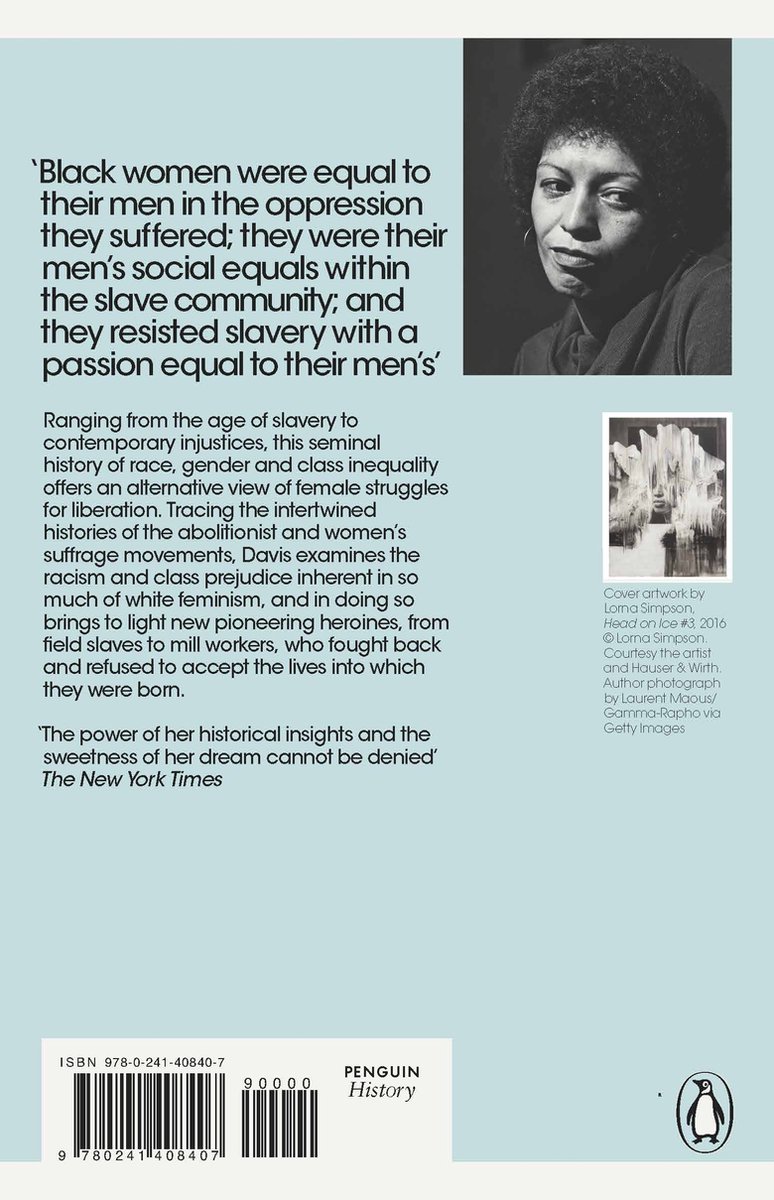Boekomslag van 'Women, Race & Class' met een portretfoto van Angela Y. Davis en tekst over het boek. Rechtsonder een klein detail van het omslagkunstwerk.