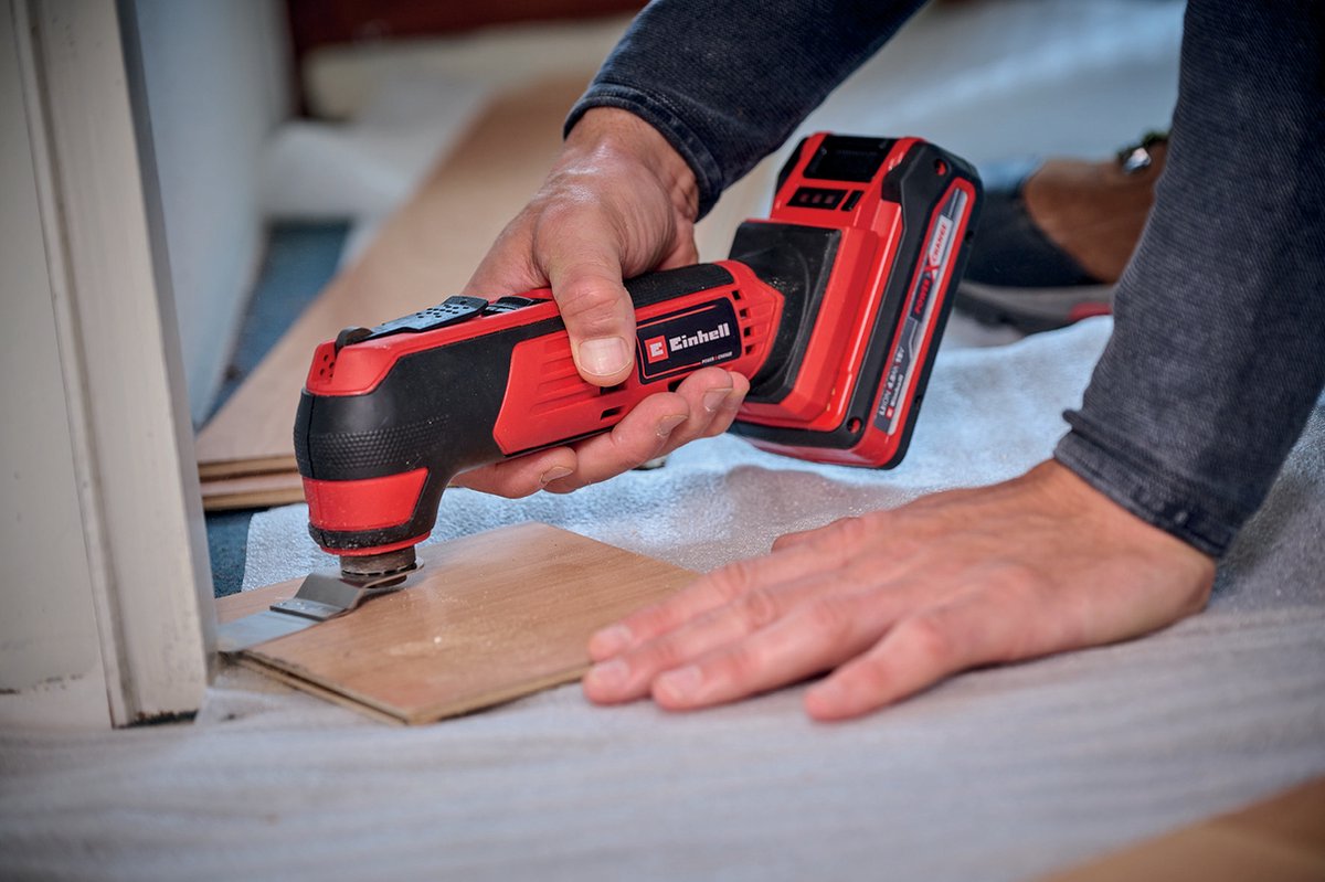 Einhell Accu Multitool TE-MG 18/1 Li Solo - Power X-Change - 18 V/Li-ion - Incl. 9x schuurpapier en 3 verschillende zaagbladen - Excl. accu en lader thumbnail 6