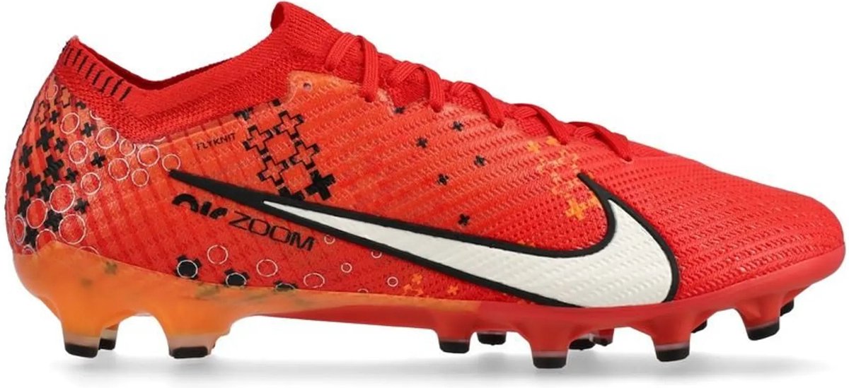 Nike Air Zoom Mercurial Vapor Elite AG-PRO Dream Speed CR7 voetbalschoenen in maat 39, opvallend rood met zwart-witte deta...