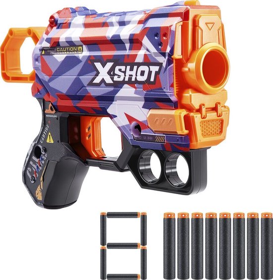 X-Shot dartblaster met een camouflagepatroon in rood, blauw en paars. Oranje details en loop. Inclusief 8 darts.