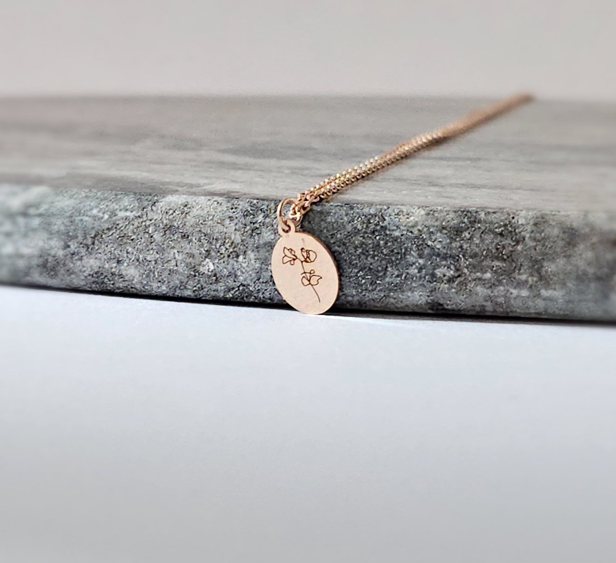 Ellen Life Jewelry | April Geboortebloem Kettingen - Rosegoud Gepersonaliseerd Keeting - Verjaardag Cadeau Vriendin & Vrouw - Geboortemaand Ketting met Hanger - Handgemaakte Sieraden