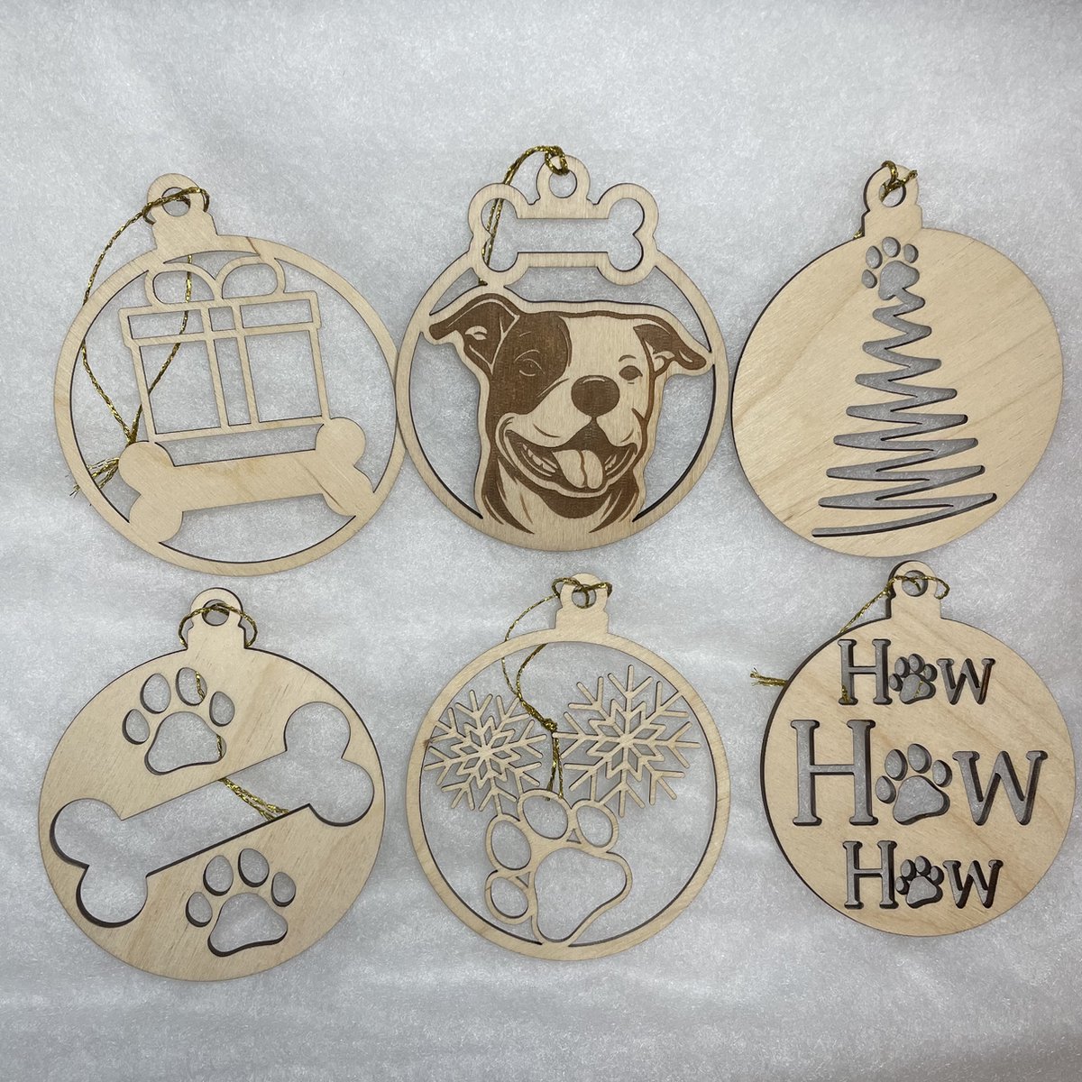 Houten kerstballen met hondenpatroon voor kerstdecoratie - 6 stuks