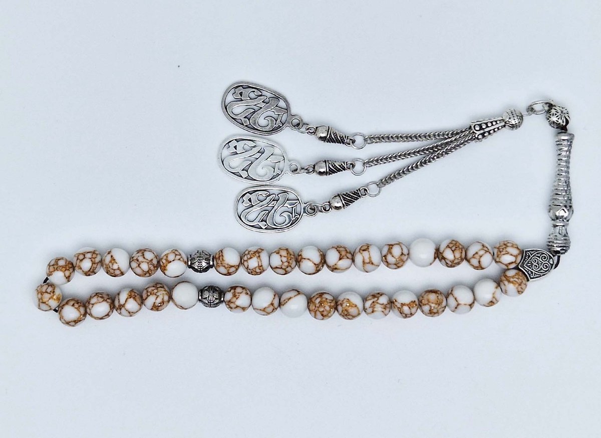 Handgemaakte tesbih klassiek - "Tasbih" natuursteen " Wit howliet gesponnen goud" - Aantal kralen 33 - Diameter kralen 8 MM - met metaal tassel "yarab" - Een mooi cadeau-idee