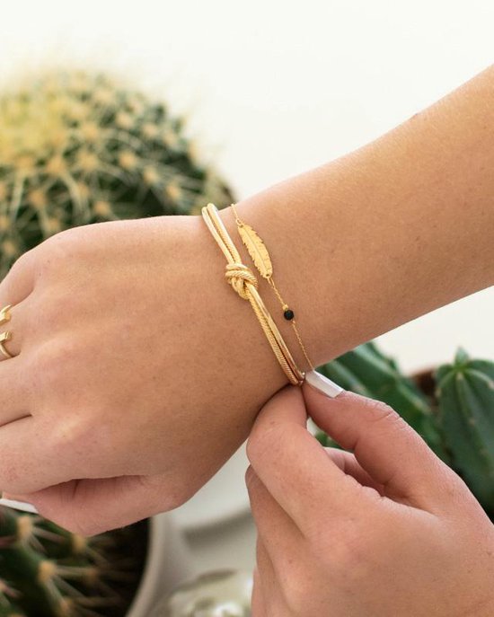 Aanzienlijk Duur keten Knot Bracelet - Gold | bol.com