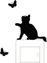 Muursticker Spelende Poezen - Schattige Kat + 2 vlinders  - Zwart