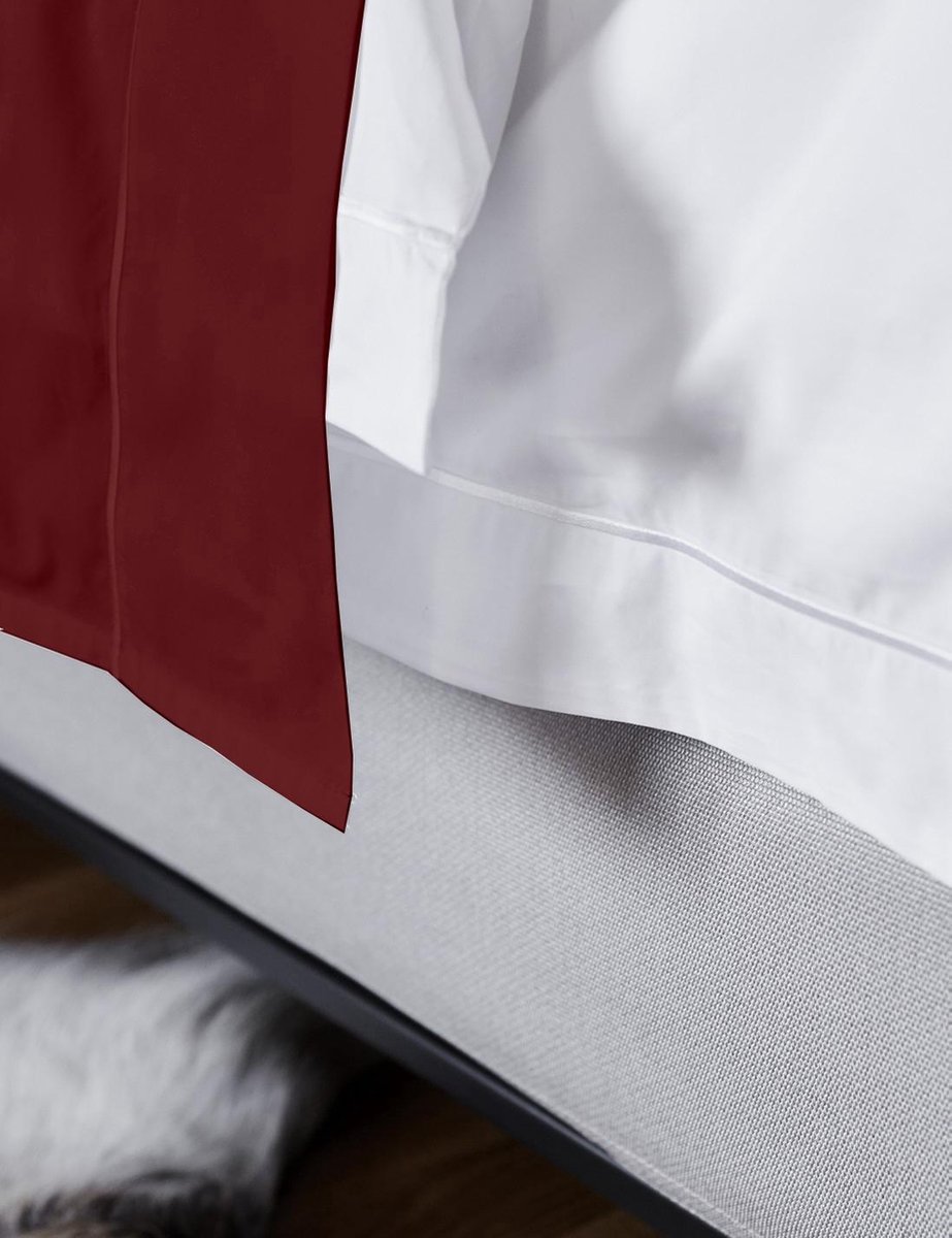 SENZA DONNA 100% Katoen Percaline Laken met Cordonrand 200x250 cm BORDEAUX