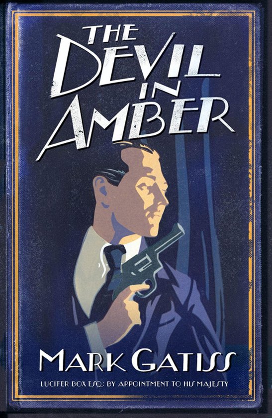 Boekcover 'The Devil in Amber' met een man in pak die een pistool vasthoudt.