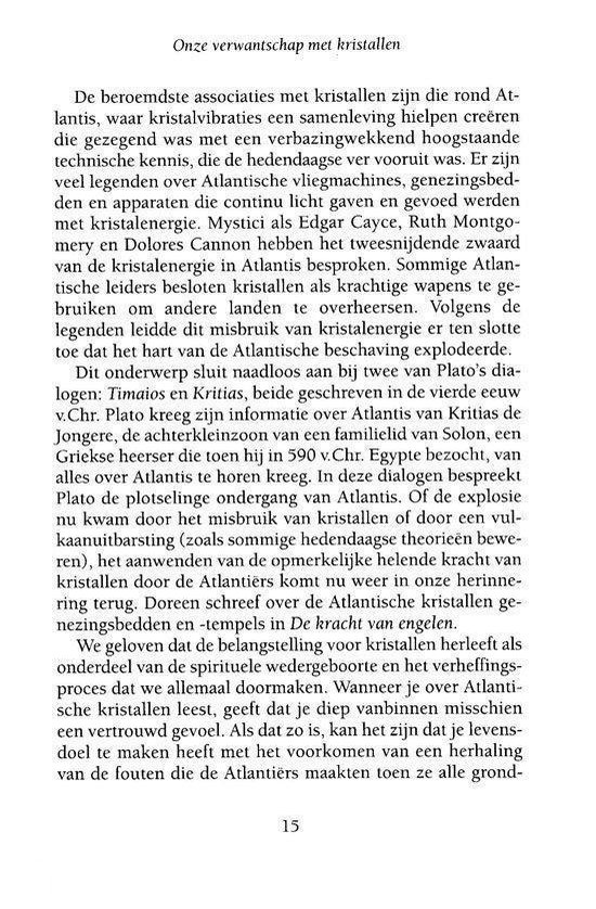 Tekstpagina met titel 'Onze verwantschap met kristallen' en paragrafen over Atlantis, kristalenergie en oude culturen.