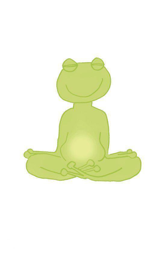 Groene kikker in meditatiehouding met gesloten ogen.