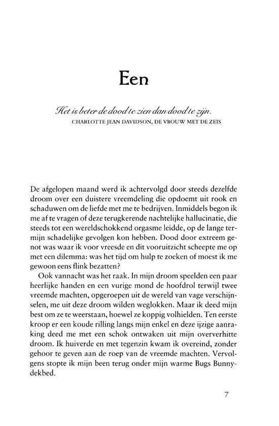 De titel 'Een' op een crème achtergrond met een sikkel bovenaan.