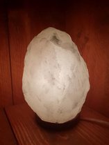 Zoutlamp 2,5 tot 3,5 kg - Witte Lamp van zout uit Dode Zee - c.a.19,5x13cm