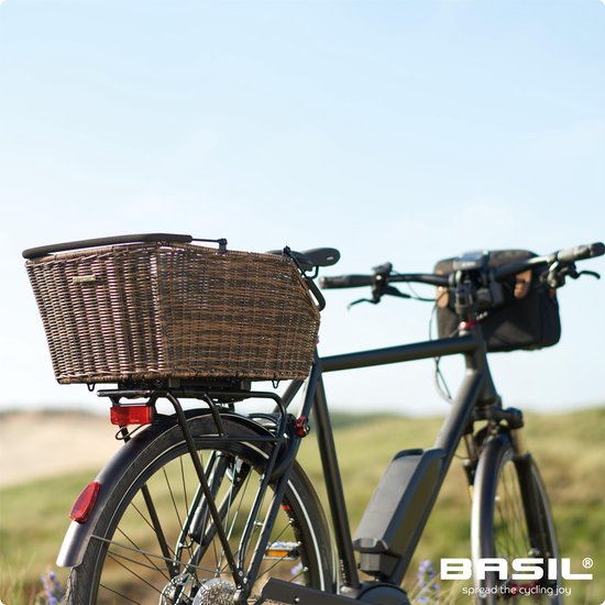Basil Cento Rattan Look MIK - fietsmand - achterop - bruin