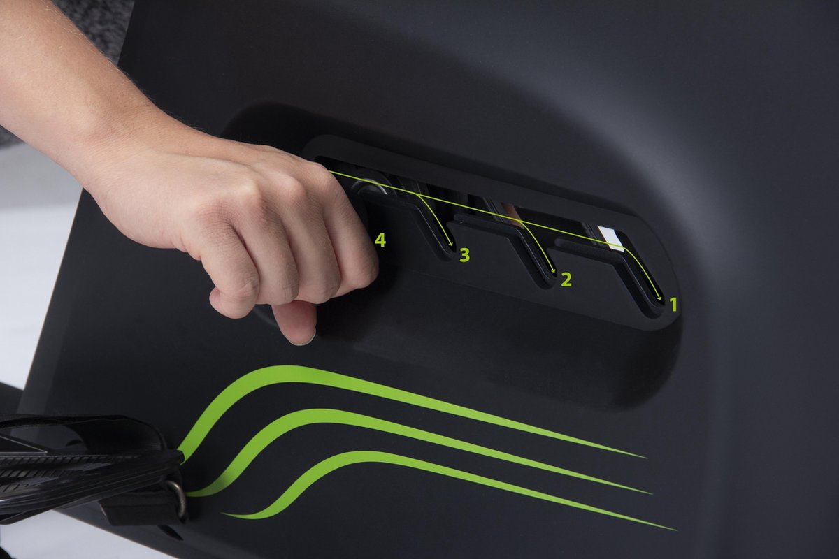 Afbeelding 2 van VirtuFit Row 1.0 - Roeitrainer magnetische weerstand inklapbaar - Met LCD-scherm - 4 Trainingsniveaus - Roeimachine met Elastische Weerstand - Roeiapparaat voor Thuis - Zwart