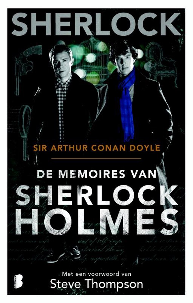 Boekcover 'De memoires van Sherlock Holmes' met Benedict Cumberbatch en Martin Freeman. Met illustraties van een pistool en kooi.