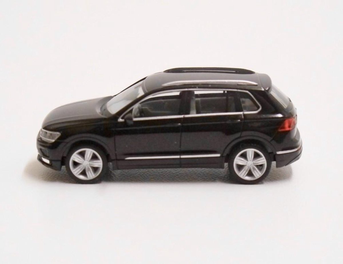 Herpa Volkswagen auto volkswagen tiguan- zwart metallic | bol.com