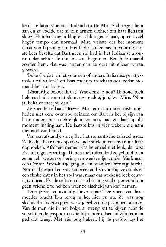Kaft van een boek met witte letters op een blauwe achtergrond.
