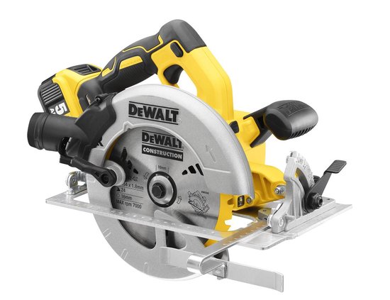 Gele en zwarte DeWalt cirkelzaag met 184mm zaagblad. Zilverkleurige metalen voetplaat.