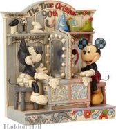 The True Original Disney Traditions Jim Shore Mickey 90 jaar. Gesigneerd door Jim Sore