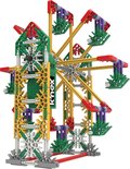 Een K'NEX-reuzenradconstructie met gele, groene, rode en paarse onderdelen.