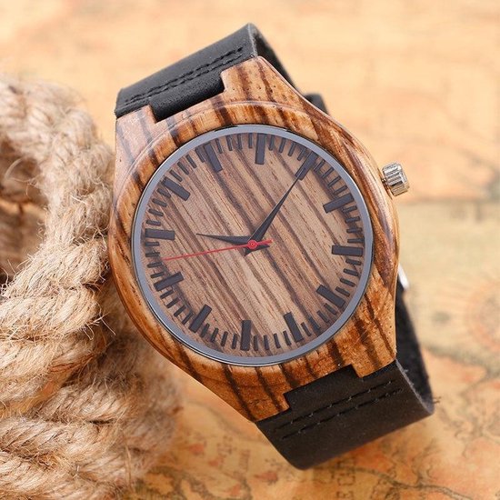 houten-horloge-met-zwarte-leren-band-bol