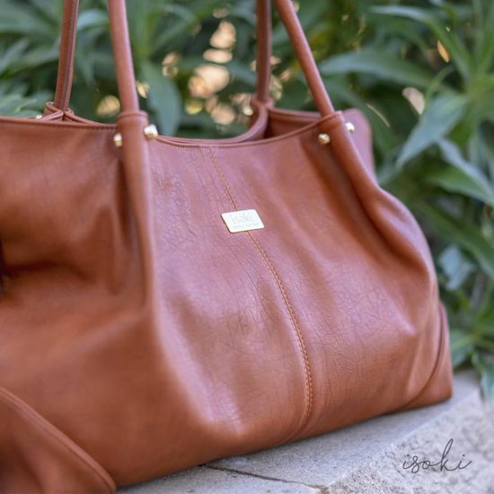 isoki anakie satchel