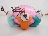 Speldenkussen Chinese gelukspoppetjes roze 10 x 5.5 cm