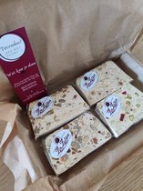 ZinZetion - Nougat - Snoep - Cadeauverpakking - giftbox - kerstpakket - snoeppakket - feestdagen - Nougat de Montélimar - Kadoverpakking