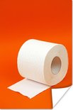 Een poster met een wc-rol op een helder oranje achtergrond.