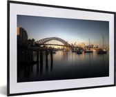 Photo encadrée - Bateaux devant le Sydney Harbour Bridge en Australie cadre photo 60x40 cm - Affiche encadrée (Décoration murale salon / chambre)