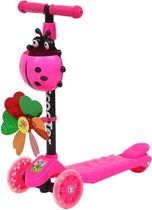 Opvouwbare Kinderstep 4 wielen met versiering - speelgoed - buitenspeelgoed - Verstelbaar stuur - Roze