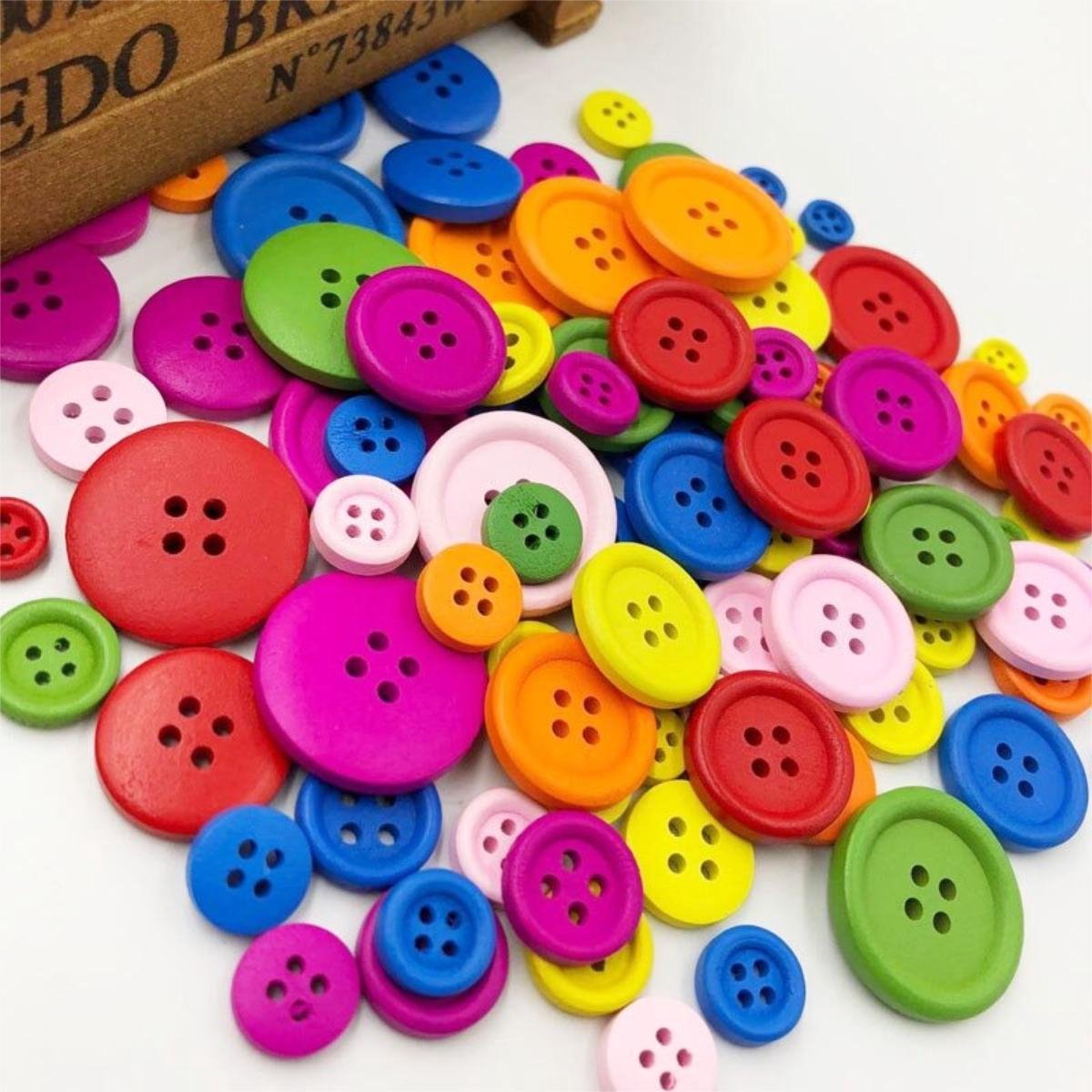Lot De 10 Boutons à Coudre à Queue 20x6,5 Mm - Couleur Blanc, Référence C67953 32L, Plastique, Neuf