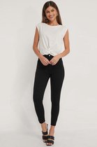 NA-KD Skinny High Waist Raw Hem Vrouwen Jeans - Black - Maat EU 42