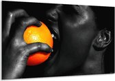 Glasschilderij Gezicht - Oranje, Zwart, Wit - 120x70cm 1Luik - Foto Op Glas - Geen Acrylglas Schilderij - GroepArt 6000+ Glasschilderijen Art Collectie - Wanddecoratie - Woonkamer - Slaapkamer