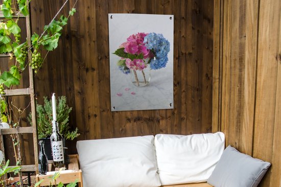 Bouquet d'hortensias fraîchement coupés dans un vase affiche de jardin toile en vrac 60x90 cm - Toile de jardin / Toile d'extérieur / Peintures pour l'extérieur (décoration de jardin)