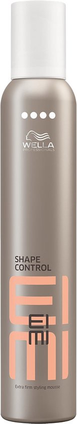 Een Wella EIMI Shape Control spuitbus met extra versteviging voor styling.