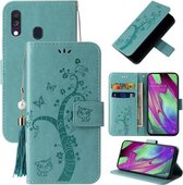 Voor Samsung Galaxy A40 Reliëf Lucky Tree Horizontale Flip Lederen Case met Houder & Kaartsleuf & Portemonnee & Lanyard (Groen)